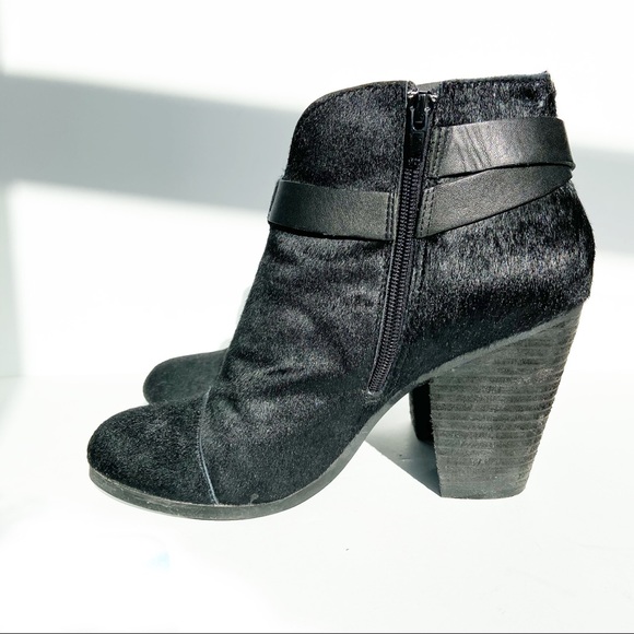 Steve Madden Black Pony Hair Ankle Boots size 10 - Picture 3 of 7